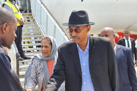 H. E. Dr. Amani Abeid Karume, Former President of Zanzibar, arrived in Maputo, Mozambique, today to commence his duties as the Head of Mission (HoM) of the SADC Electoral Observation Mission